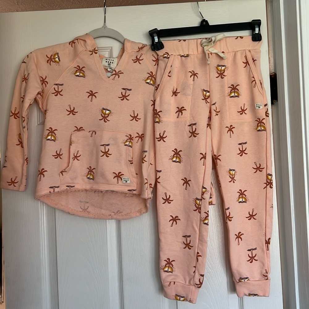 Kids matching sweater suit set